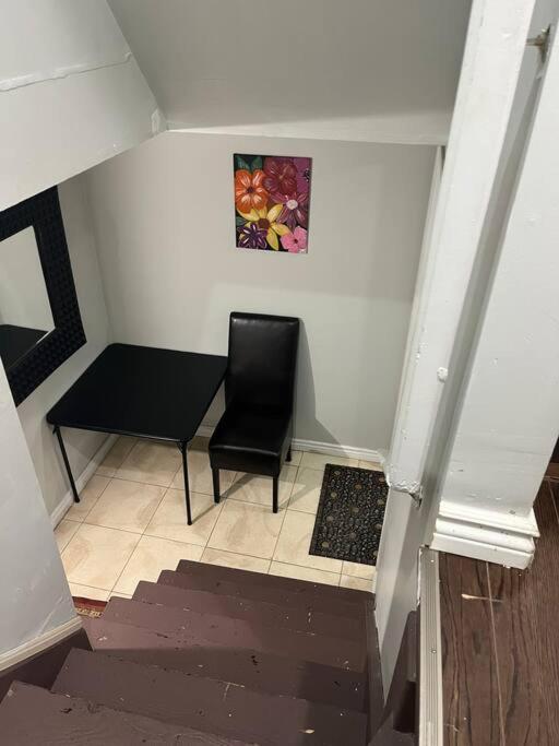 Bernie'S Basement Apartment Milton Luaran gambar